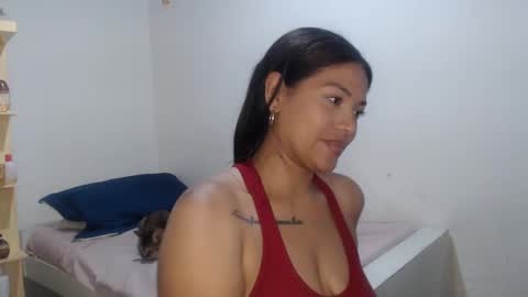 MAKENNAA online show from February 10, 9:04 am