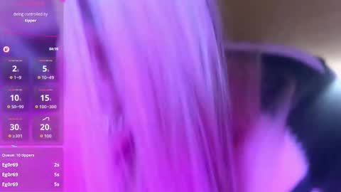 maksisisia online show from November 3, 4:44 pm