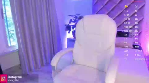 Snapshot of malaia_hills chatting on September 30, 7:30 pm Call Me Mala online show from September 30, 7:30 pm