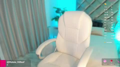 Snapshot of malaia_hills chatting on October 14, 6:43 pm Call Me Mala online show from October 14, 6:43 pm