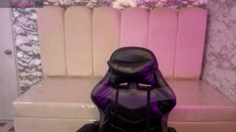 Hi Stream 800am to 200pm online show from December 3, 1:46 pm