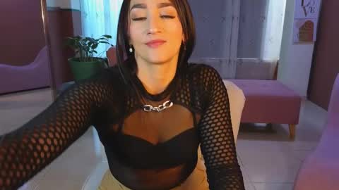 Snapshot of malen_fitnessmilf chatting on October 18, 12:41 pm malen_fitnessmilf online show from October 18, 12:41 pm