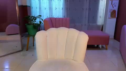 Snapshot of malen_fitnessmilf chatting on October 17, 12:30 pm malen_fitnessmilf online show from October 17, 12:30 pm