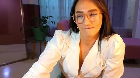 Snapshot of malen_fitnessmilf chatting on September 29, 12:10 pm malen_fitnessmilf online show from September 29, 12:10 pm