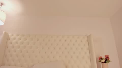 Snapshot of malena_angel_ chatting on January 31, 8:43 pm Malena Angel online show from January 31, 8:43 pm