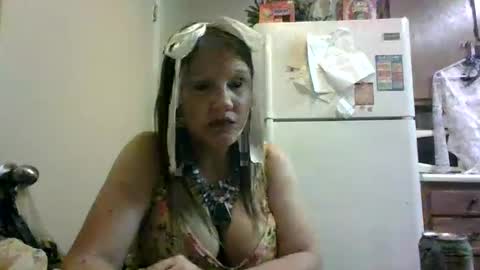 Snapshot of malinda702 chatting on January 13, 8:26 am malinda702 online show from January 13, 8:26 am