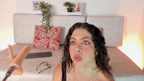 Malka online show from February 6, 8:56 pm