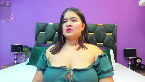 alejandra maleja online show from June 18, 11:59 am