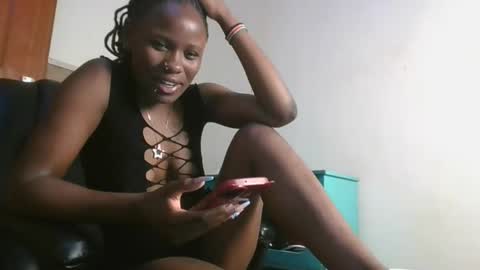 mamaa online show from April 16, 8:08 pm