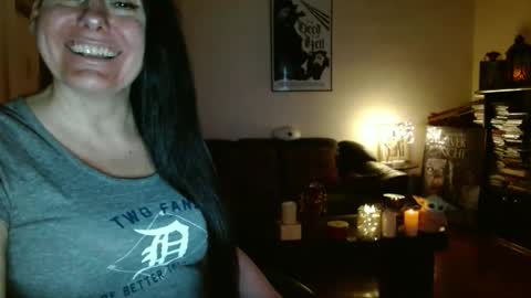 mandaloriangirlsfight online show from March 9, 10:46 pm