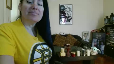 mandaloriangirlsfight online show from April 21, 6:04 pm