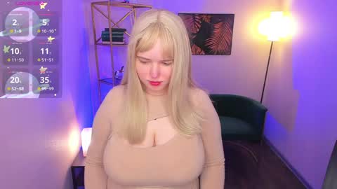 manic_pixie_ online show from April 17, 3:58 pm