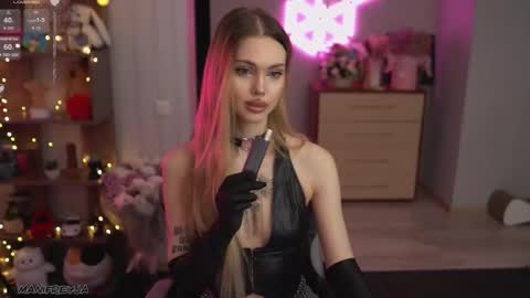 Amelie online show from September 17, 8:51 pm