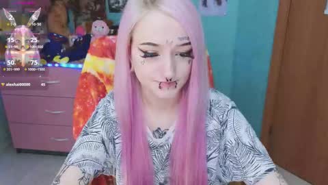 Manuela online show from October 3, 8:36 pm