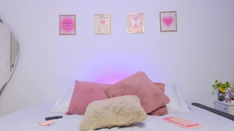     online show from February 14, 11:42 pm