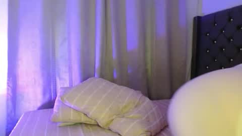 mara4sweet online show from April 9, 12:46 am