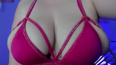 Mara 3 Enjoy my Milky boobs online show from February 10, 8:06 am