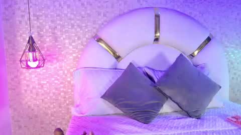 Snapshot of marcela_rojas chatting on September 17, 11:30 am marcela_rojas online show from September 17, 11:30 am
