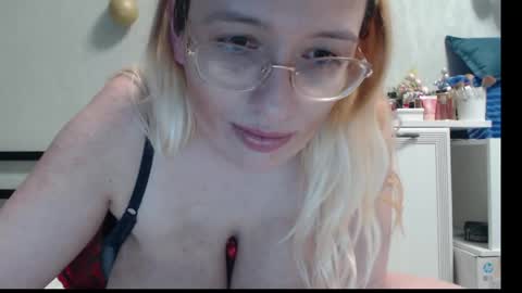 margo_shine online show from April 15, 7:36 pm