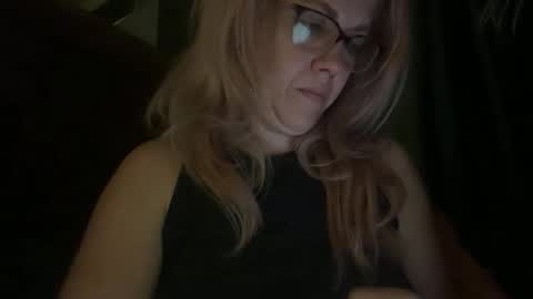 Elle online show from March 29, 5:06 am