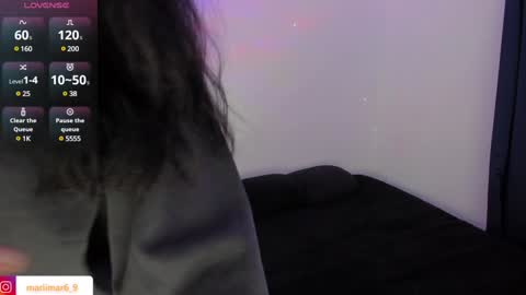 Snapshot of mari_mar69 chatting on February 5, 9:15 am mari_mar69 online show from February 5, 9:15 am