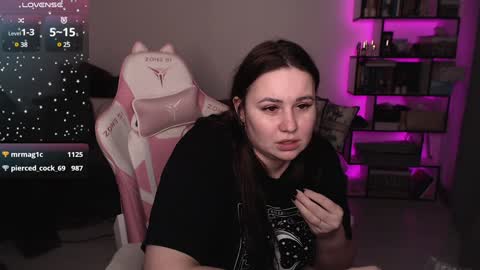 mari moore online show from February 7, 9:15 pm