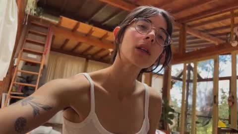 Alfonsina online show from October 4, 5:06 pm