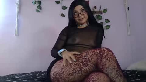 mariaajuana_ online show from February 17, 3:44 pm