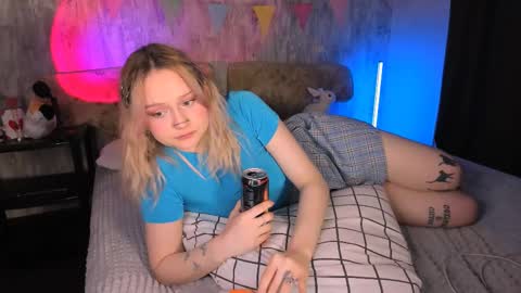 Snapshot of mariamilkis chatting on March 10, 6:23 pm Maria online show from March 10, 6:23 pm