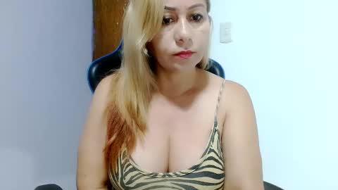 Snapshot of mariana995649 chatting on March 11, 10:51 am mariana995649 online show from March 11, 10:51 am