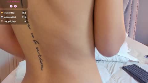 Snapshot of mariana_kalo chatting on October 10, 1:27 pm Mariana online show from October 10, 1:27 pm
