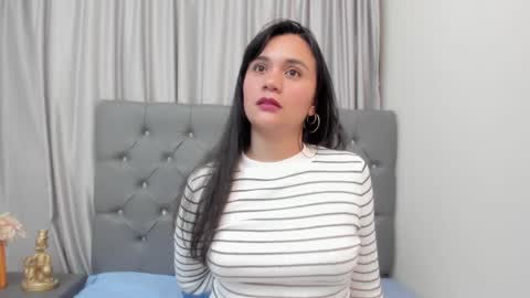 Snapshot of mariana_murillo__ chatting on January 3, 2:32 am Mariana online show from January 3, 2:32 am