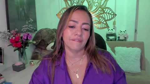 Snapshot of marianalopez81 chatting on February 8, 4:25 am Mariana Lopez online show from February 8, 4:25 am