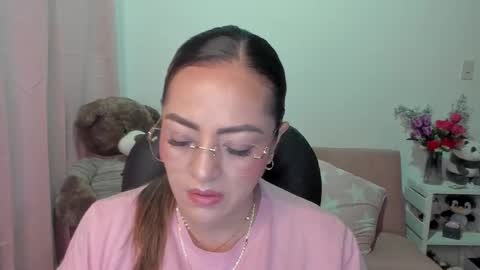 Snapshot of marianalopez81 chatting on March 9, 12:42 am Mariana Lopez online show from March 9, 12:42 am