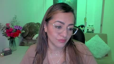 Snapshot of marianalopez81 chatting on February 26, 1:14 am Mariana Lopez online show from February 26, 1:14 am