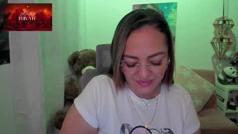 Snapshot of marianalopez81 chatting on September 23, 2:43 am Mariana Lopez online show from September 23, 2:43 am