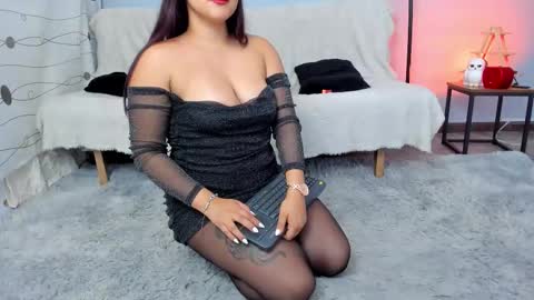 Mariana Vargas online show from February 27, 10:20 pm