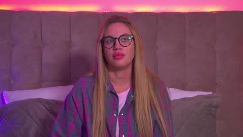 Maria online show from January 29, 9:01 am