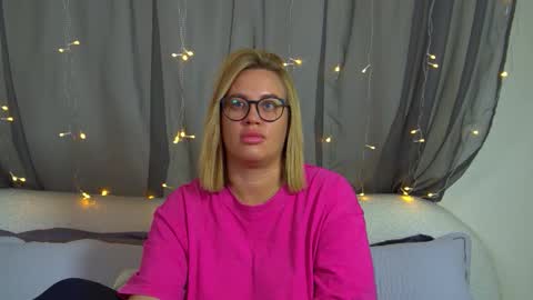 Maria online show from November 23, 7:04 pm