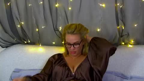 Maria online show from October 24, 8:32 am