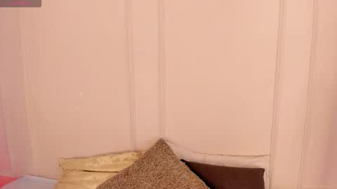 Maria Pettit online show from February 23, 12:04 pm