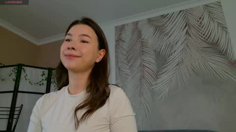Marie LEAVE YOUR  WITH ME online show from June 8, 5:08 am