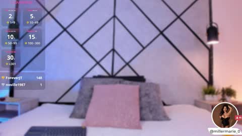Snapshot of marie_miller_ chatting on October 2, 12:21 pm M A R I E online show from October 2, 12:21 pm
