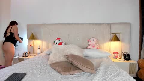 Maria  online show from February 6, 1:47 pm