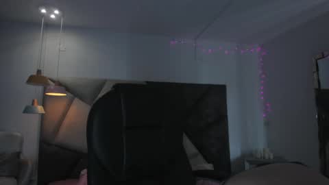 Mariee online show from April 2, 6:27 pm