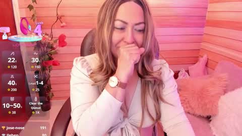 Snapshot of marien_thomson_ chatting on September 15, 2:42 am Marien online show from September 15, 2:42 am