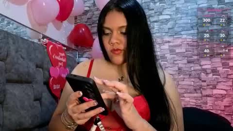 M A R I F E R online show from February 15, 5:10 am