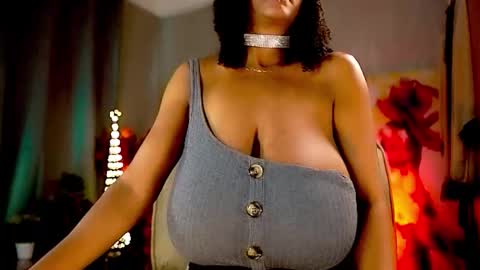 Nikita - Scroll down and read my bio please. New Pictures in Bio online show from November 17, 7:20 am