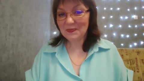 marinamrs online show from November 26, 6:09 pm