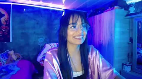 Snapshot of maritza_ferrerr chatting on March 11, 6:52 pm Maritza Ferrer -Samara Beltran online show from March 11, 6:52 pm